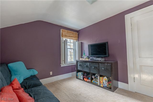 1030 Sunset Drive, Alliance, OH 44601