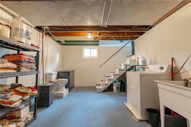 1030 Sunset Drive, Alliance, OH 44601