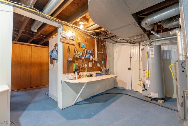 1030 Sunset Drive, Alliance, OH 44601