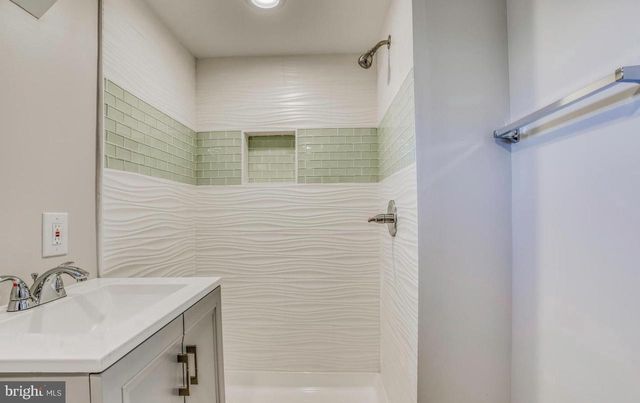 2209 HAMMONDS FERRY RD, Baltimore, MD 21227