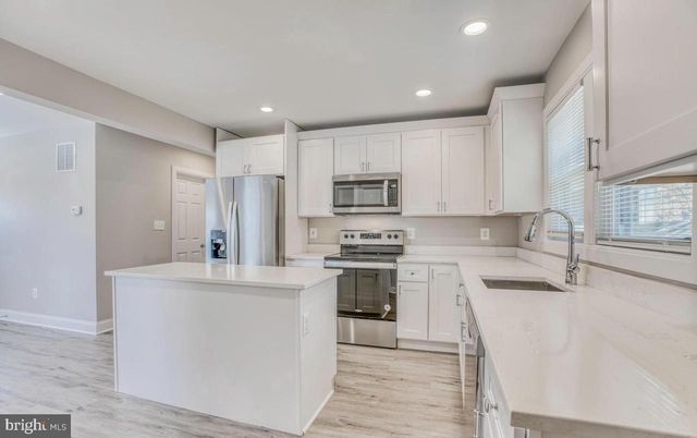 2209 HAMMONDS FERRY RD, Baltimore, MD 21227