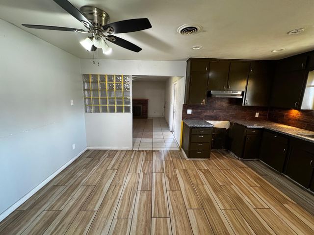 3058 W Bellaire Way, Fresno, CA 93722