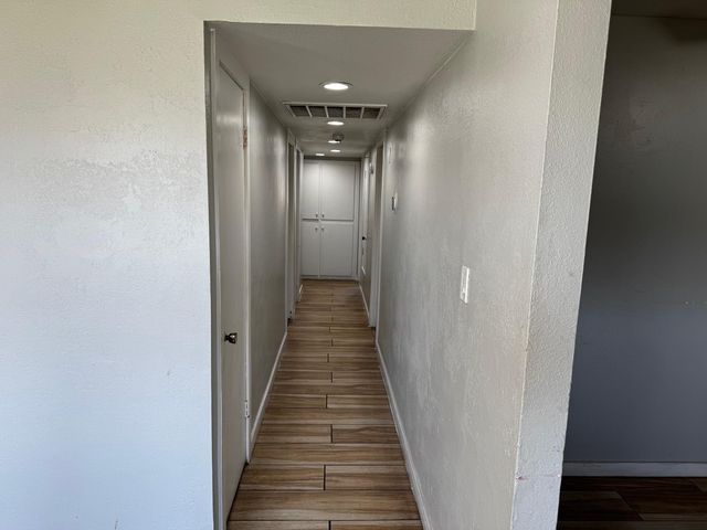 3058 W Bellaire Way, Fresno, CA 93722