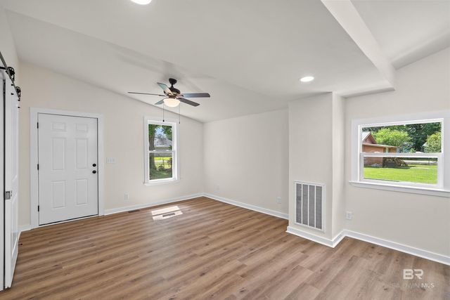 1096 S Pine Street, Loxley, AL 36551