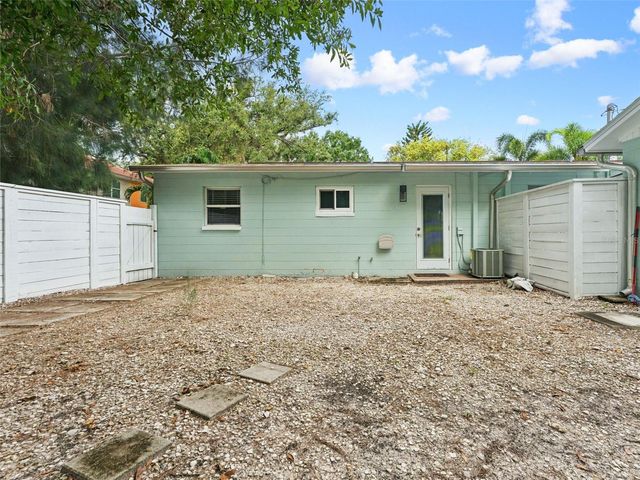 3102 W SAN JUAN STREET B, Tampa, FL 33629