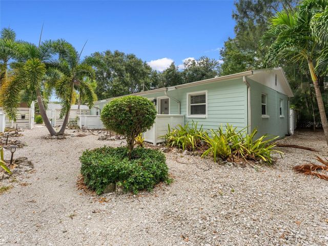 3102 W SAN JUAN STREET B, Tampa, FL 33629