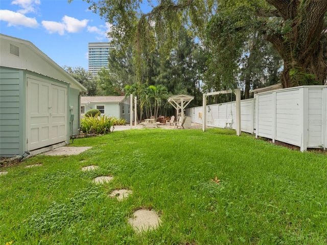 3102 W SAN JUAN STREET B, Tampa, FL 33629