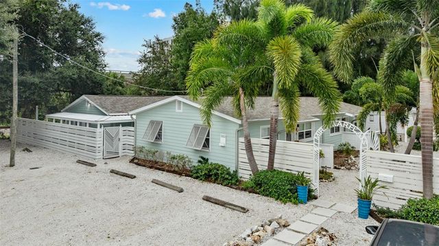 3102 W SAN JUAN STREET B, Tampa, FL 33629