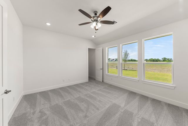 165 Cooper Lane, Van Alstyne, TX 75495