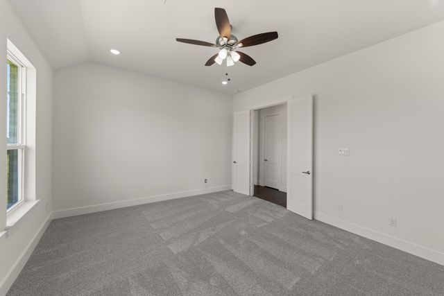 165 Cooper Lane, Van Alstyne, TX 75495