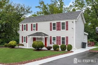 13 SMITHS LANE Lane, East Brunswick, NJ 08816