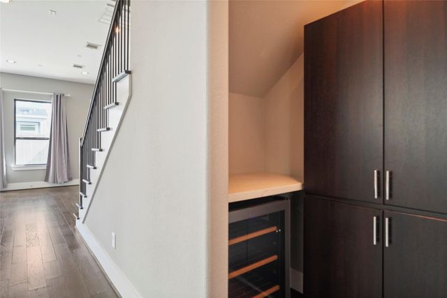 4123 Eigel Street, Houston, TX 77007