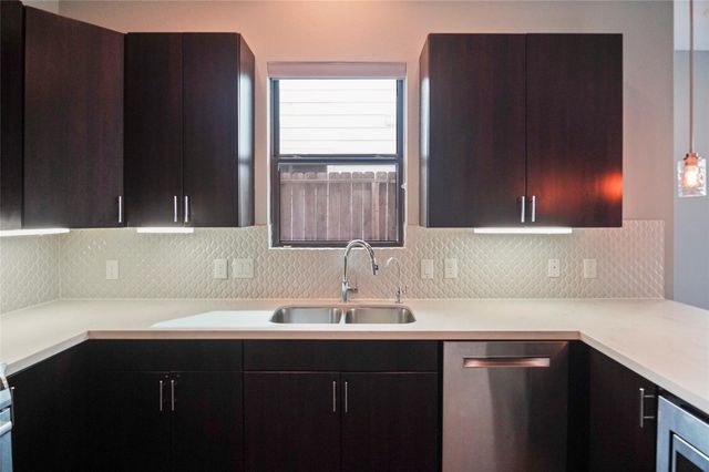 4123 Eigel Street, Houston, TX 77007