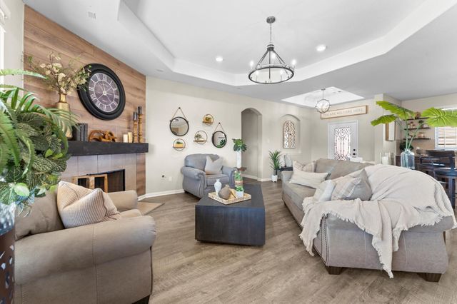 9729 Waller Street, Conroe, TX 77303