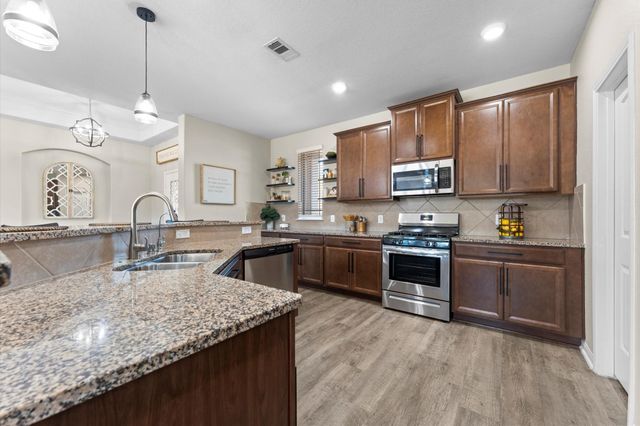 9729 Waller Street, Conroe, TX 77303