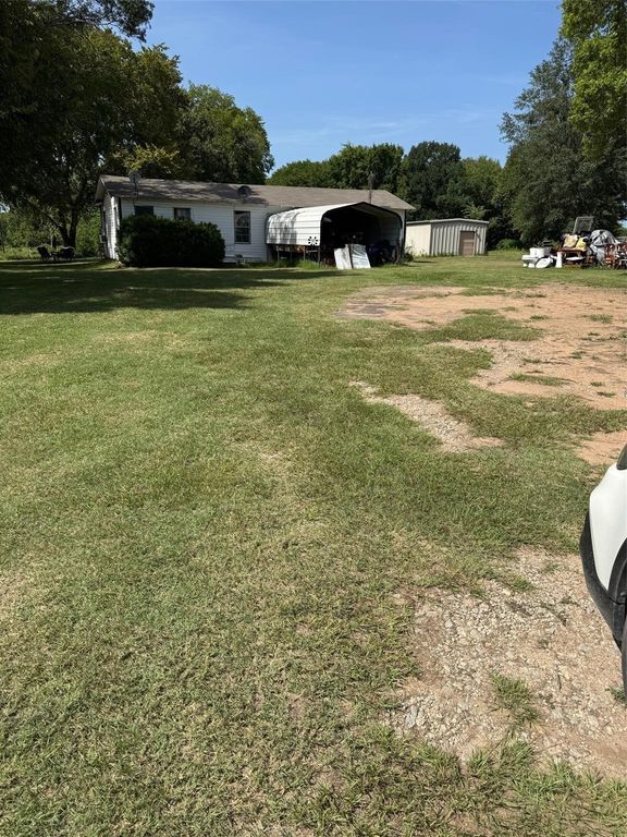 510 W US 80 (Pine) Street, Edgewood, TX 75117