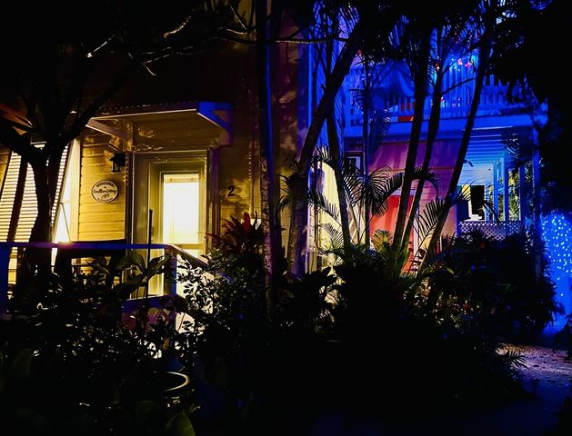 1500 Seminary St Apt 2D, Key West, FL 33040