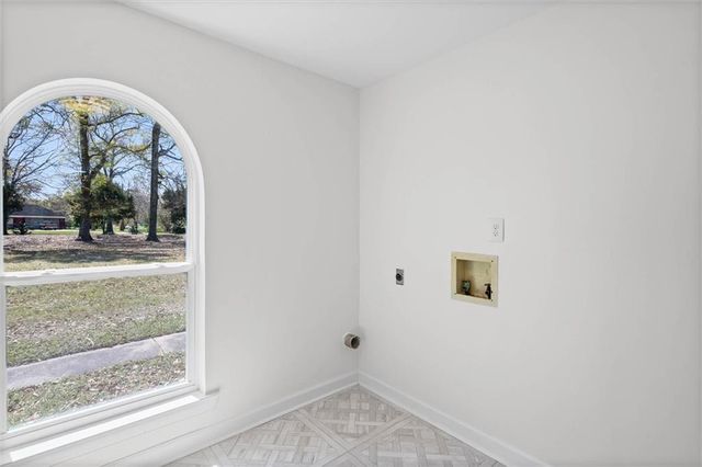 7121 Old Military Road, Theodore, AL 36582