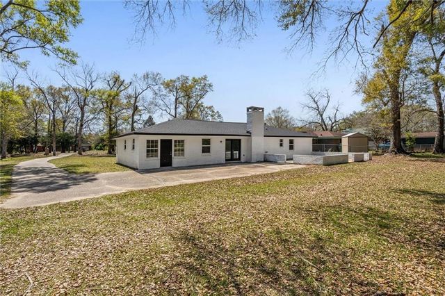 7121 Old Military Road, Theodore, AL 36582