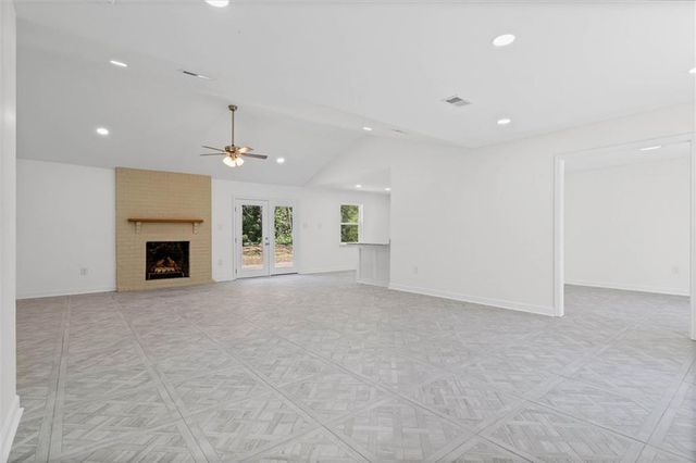 7121 Old Military Road, Theodore, AL 36582