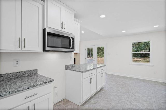 7121 Old Military Road, Theodore, AL 36582