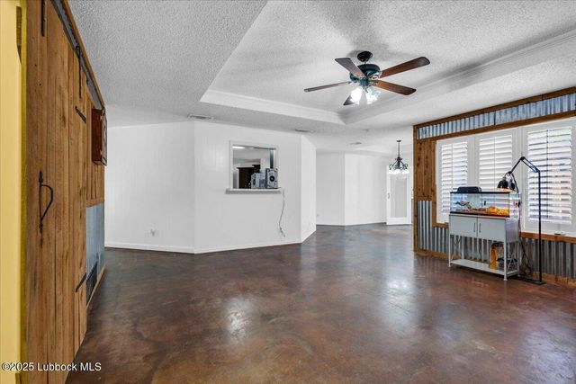 2022 Buffalo Drive, Levelland, TX 79336