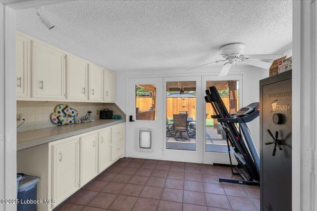 2022 Buffalo Drive, Levelland, TX 79336