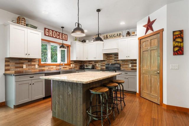 3764 HALLERS CREEK ROAD, Suamico, WI 54313