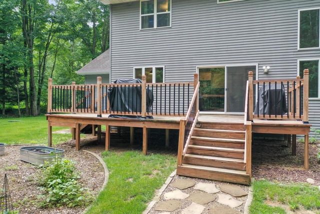 3764 HALLERS CREEK ROAD, Suamico, WI 54313