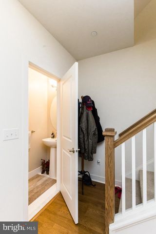 207 BRINLEY CT, Philadelphia, PA 19146