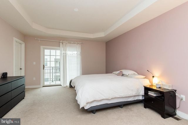 207 BRINLEY CT, Philadelphia, PA 19146