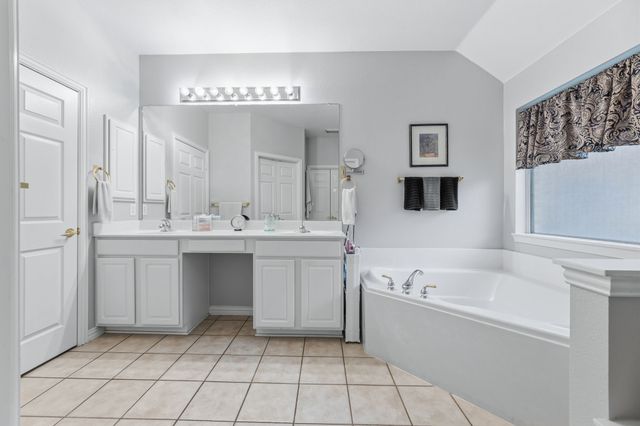 920 Cascade Drive, Fairview, TX 75069