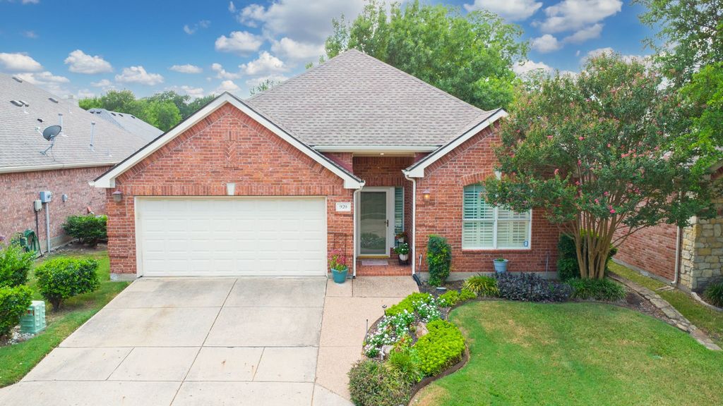 920 Cascade Drive, Fairview, TX 75069