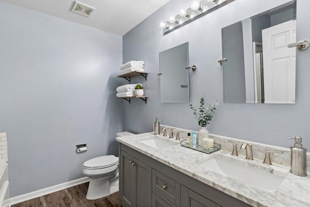 1466 Doolittle Lane 1466, Grayslake, IL 60030