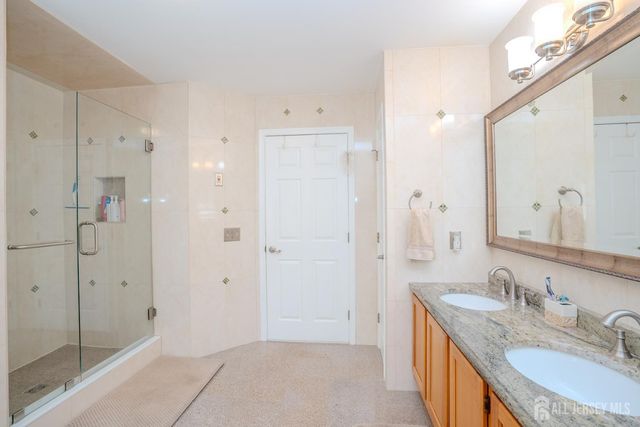 14 Revere Road, South Brunswick, NJ 08852