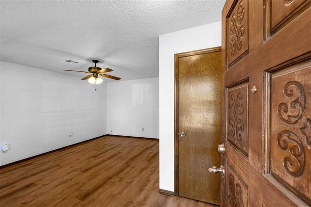 1809 NW Crosby Park Cir, Lawton, OK 73505