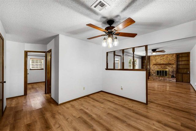 1809 NW Crosby Park Cir, Lawton, OK 73505