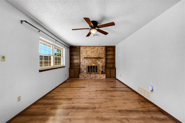 1809 NW Crosby Park Cir, Lawton, OK 73505