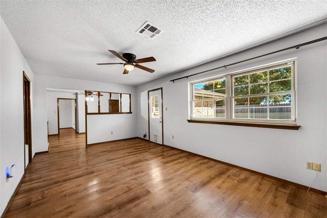 1809 NW Crosby Park Cir, Lawton, OK 73505