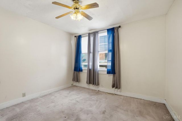 14 Seventy Third Street W, Cincinnati, OH 45216