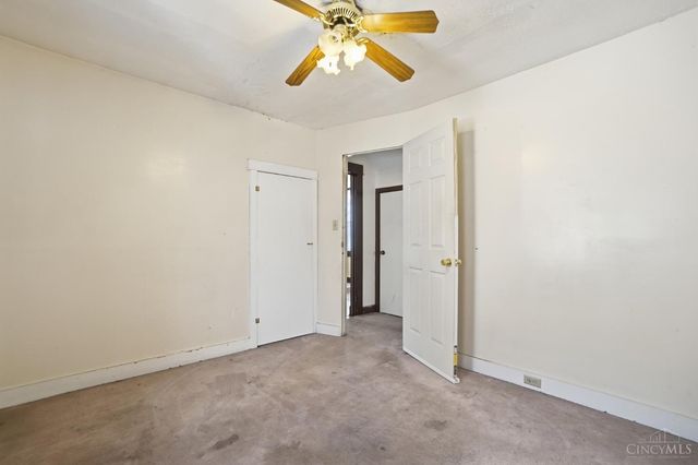 14 Seventy Third Street W, Cincinnati, OH 45216