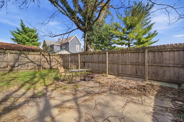 14 Seventy Third Street W, Cincinnati, OH 45216