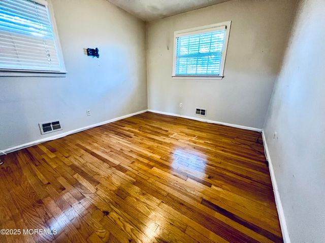 8 Corey Drive, Oakhurst, NJ 07755