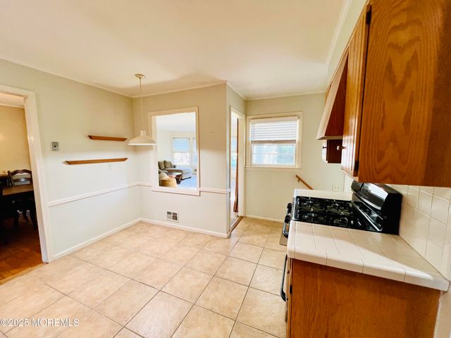 8 Corey Drive, Oakhurst, NJ 07755