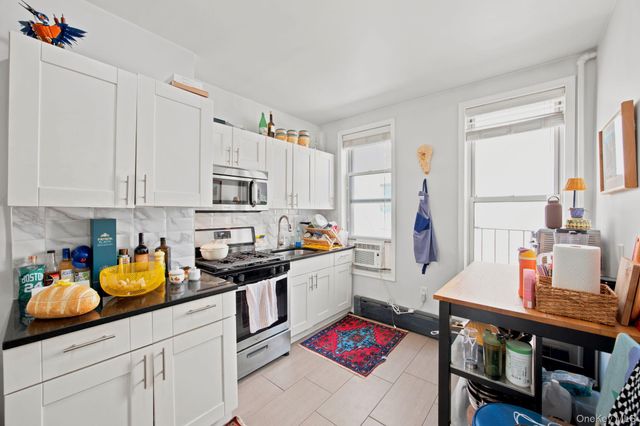 332 Manhattan Avenue, Brooklyn, NY 11211