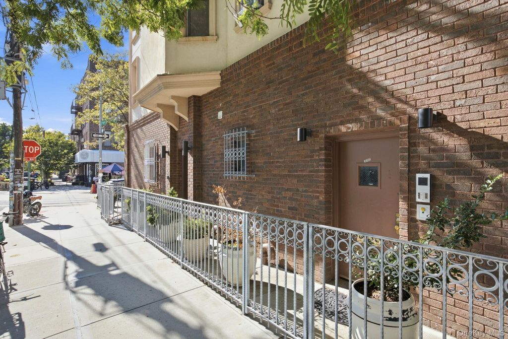 332 Manhattan Avenue, Brooklyn, NY 11211 — photo 3