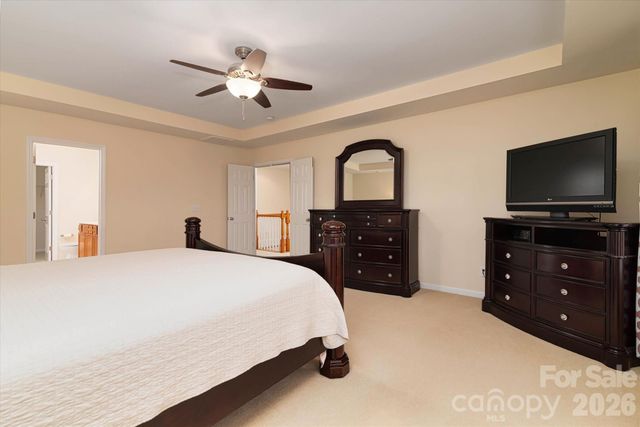 10513 Dominion Village Drive, Charlotte, NC 28269