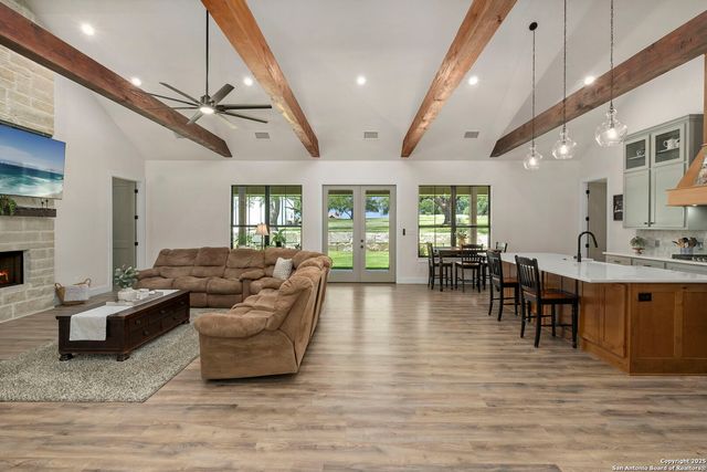 3260 Palomino Springs, Bandera, TX 78003