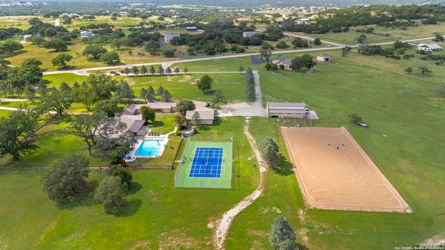 3260 Palomino Springs, Bandera, TX 78003