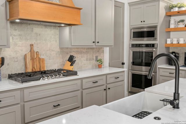 3260 Palomino Springs, Bandera, TX 78003